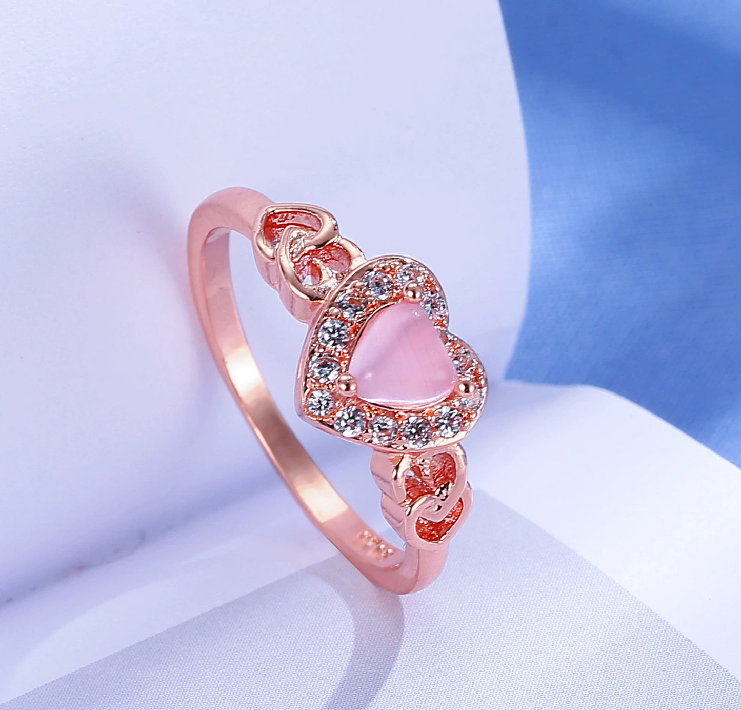 American Popular Heart-Shaped Pink Crystal Rose Gold Ring